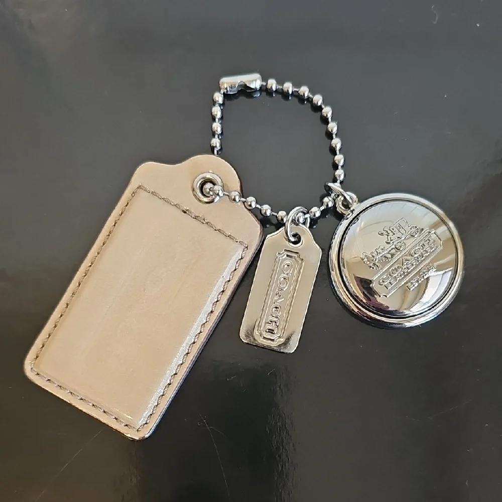 Coach 3 Set Beige and Silver Hang Tag Keychain Set Like New